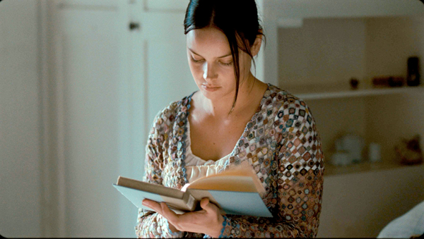 Abby Cornish in BRIGHT STAR (Photo: Apparition)