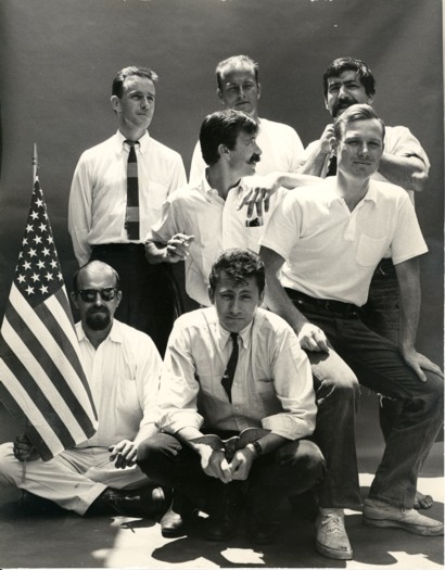 (left to right) Ed Kienholz, Alan Light, Billy Al Bengston, Ed Moses, Robert Irwin, John Altoon, Craig Kauffman)
Photo: The Ferus Gang by Patricia Faure, 1962