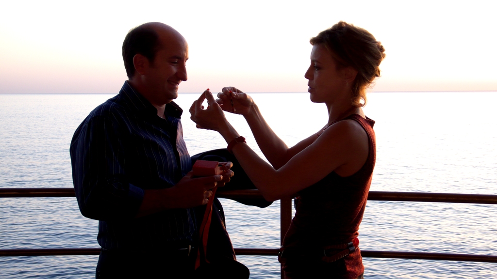 Michele (Antonio Albanese) & Elsa (Margherita Buy) (Photo: Film Movement)