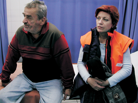 Ion Fiscuteanu as Mr. Lazarescu &
Luminita Gheorghiu as Mioara
Photo: Tartan