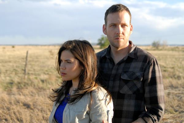 America Ferrera and Ryan O�Nan in THE DRY LAND (Photo: Jory Sutton/Maya Entertainment)