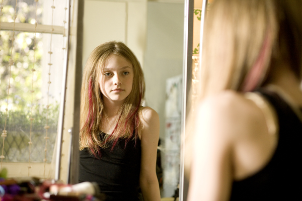 Dakota Fanning in FRAGMENTS (Photo: Peace Arch Entertainment)