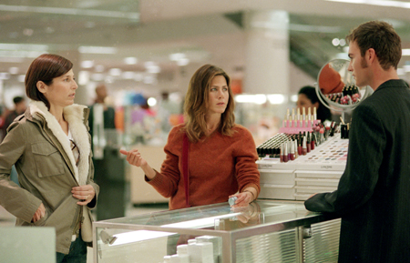 Catherine Keener (L) as Chrisine,
Jennifer Aniston as Oliva
& John Srednicki is the salesman
Photo: Mark Lipson/Sony Pictures Classics