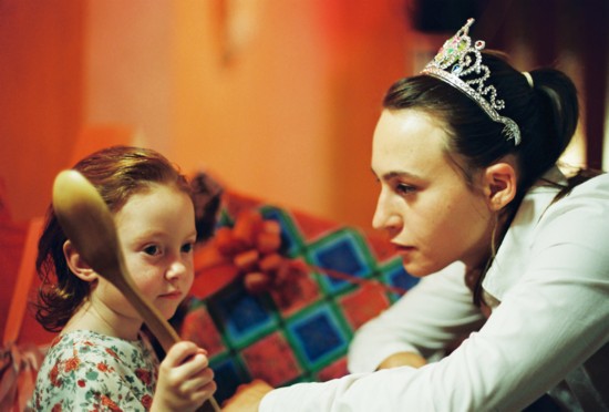 Sarah Adler as Batya & Nikol Leidman as the mysterious girl
Photo: Zeitgeist Films