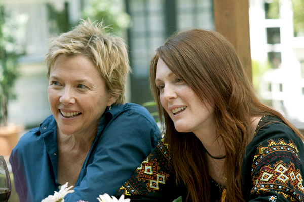 Annette Bening & Julianne Moore in THE KIDS ARE ALL RIGHT (Photo: Suzanne Tenner/Focus Features)