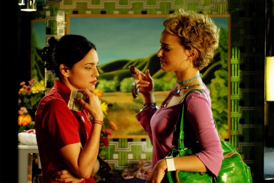 Norah Jones & Natalie Portman
Photo: MaCall Polay/The Weinstein Company