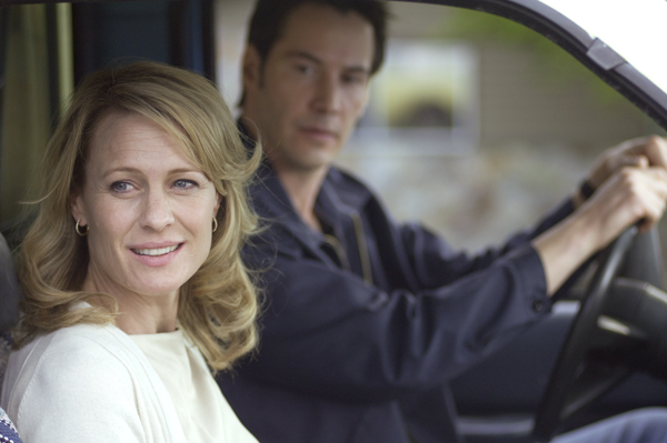 Robin Wright Penn & Keanu Reeves in THE PRIVATE LIVES OF PIPPA LEE (Photo: Screen Media Films)