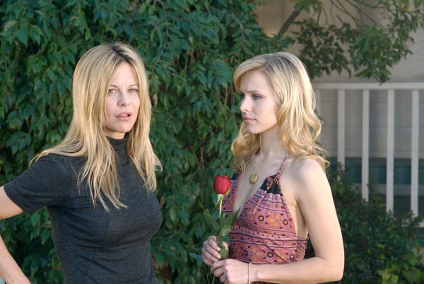 Meg Ryan & Kristen Bell in SERIOUS MOONLIGHT (Photo: Magnolia Pictures)