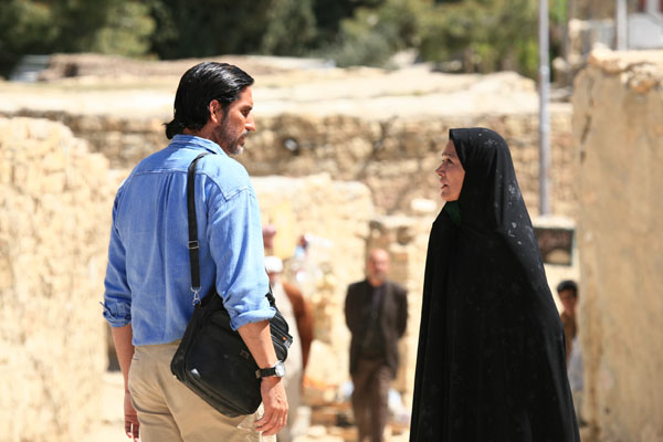 Jim Caviezel & Shohreh Aghdashloo in THE STONING OF SORAYA M. (Photo: MPower Pictures)