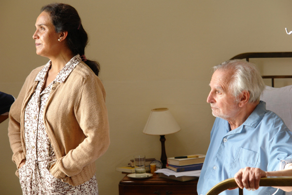 Maria del Carmen Jiménez & Antonio Larreta in THE WINDOW (Photo: Film Movement)